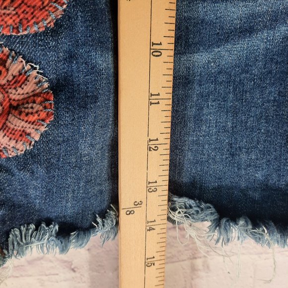 American Eagle Hi Rise Mini Altered Hand Embroidered Skirt Patchwork detail - Picture 7 of 13